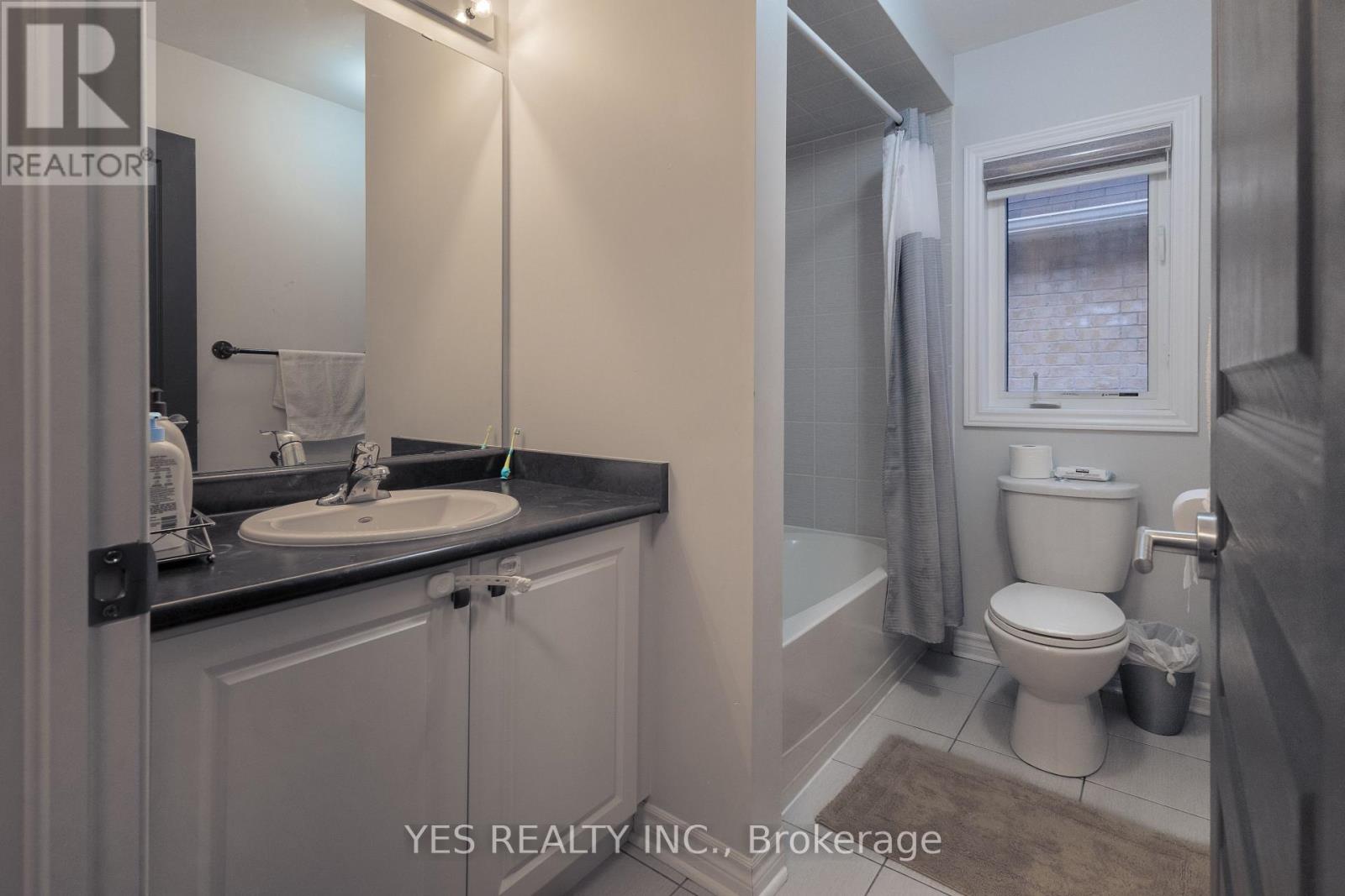34 NEWHOUSE BOULEVARD - 39