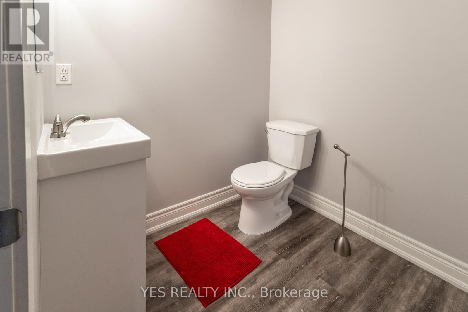 34 NEWHOUSE BOULEVARD - 45