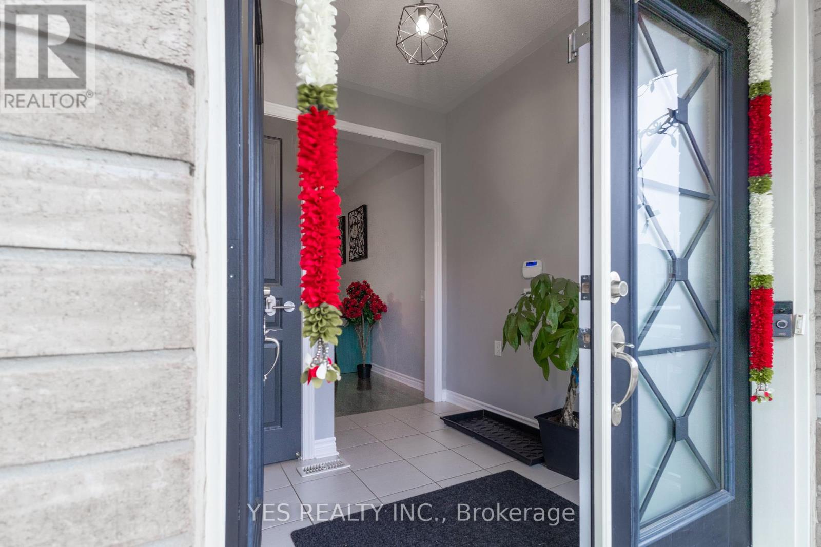 34 NEWHOUSE BOULEVARD - 6