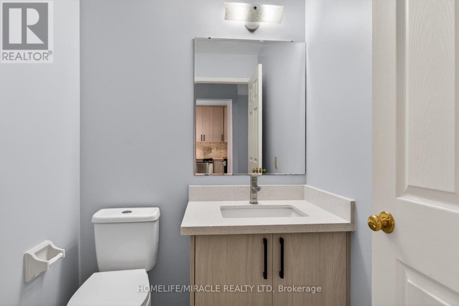 #32 36 CHAMPLAIN CRESCENT - 16