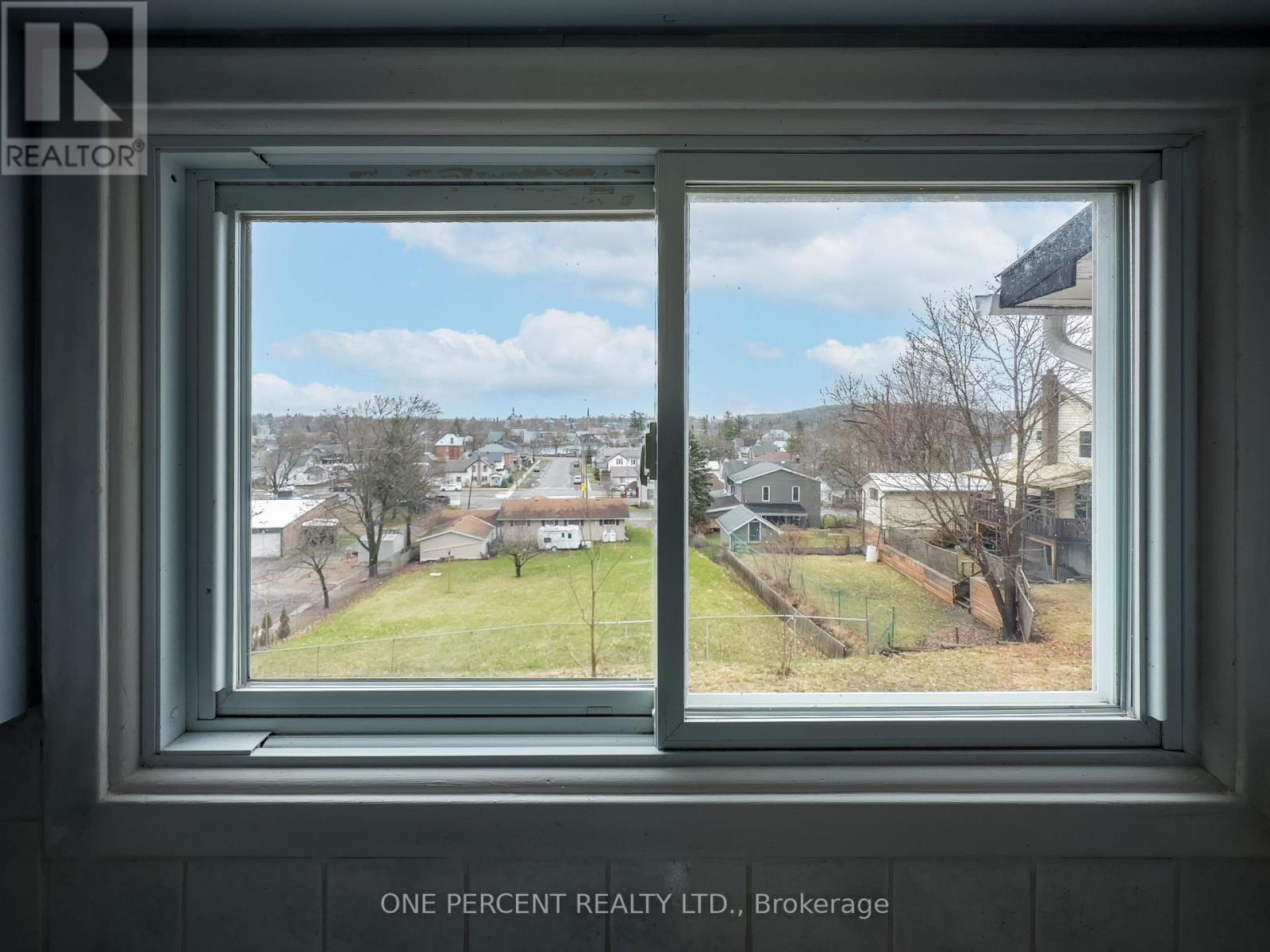 91 MAPLE STREET - 10