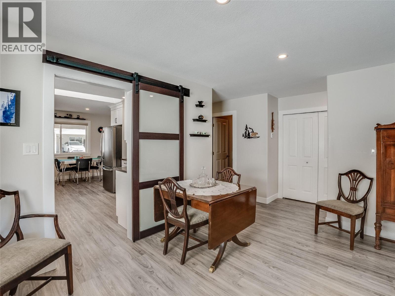 #30 2210 Columbia Avenue - 11