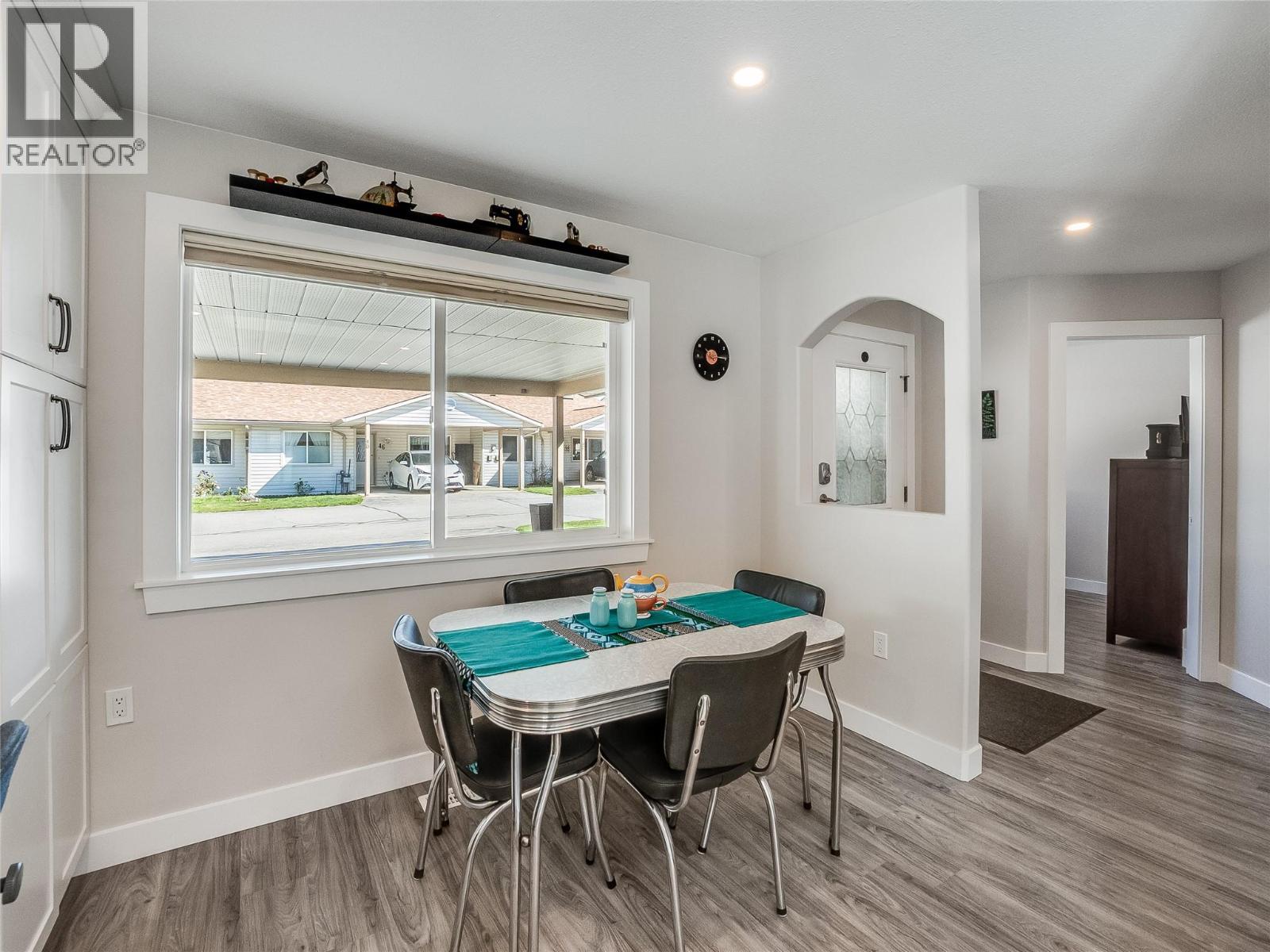 #30 2210 Columbia Avenue - 20