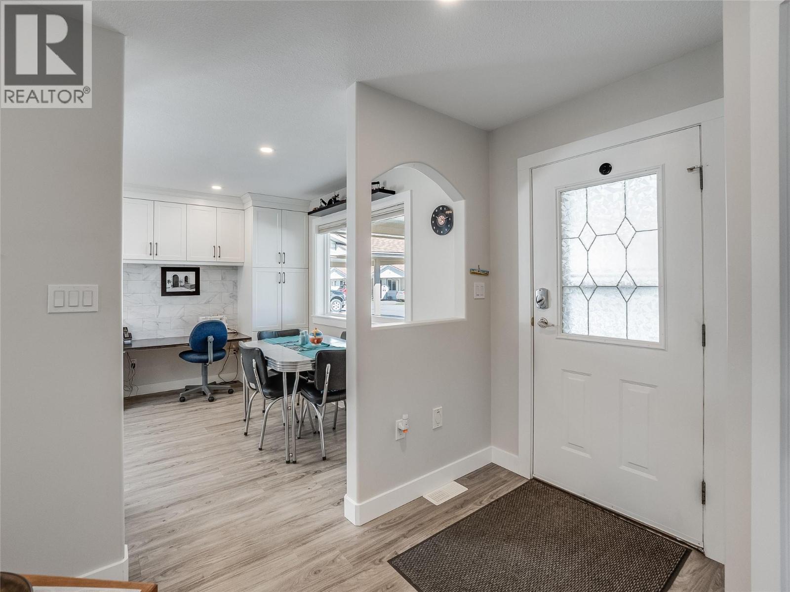 #30 2210 Columbia Avenue - 21