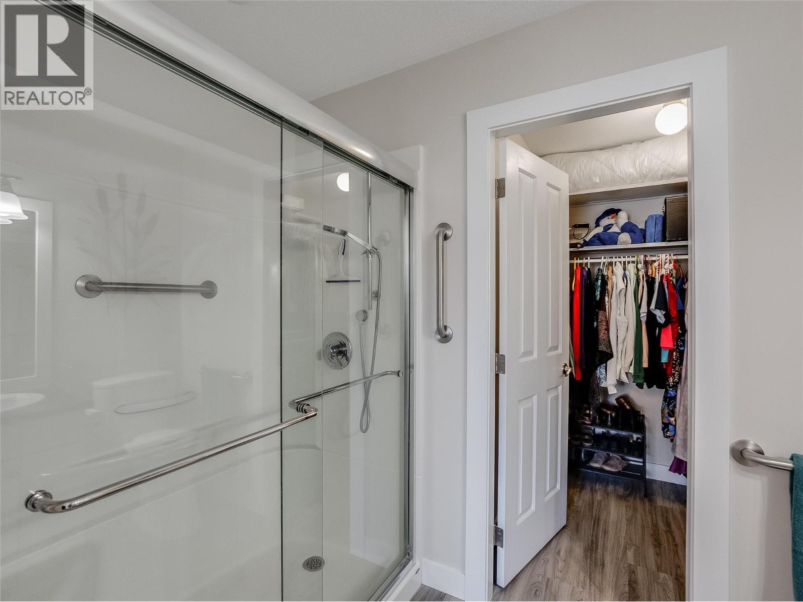 #30 2210 Columbia Avenue - 28