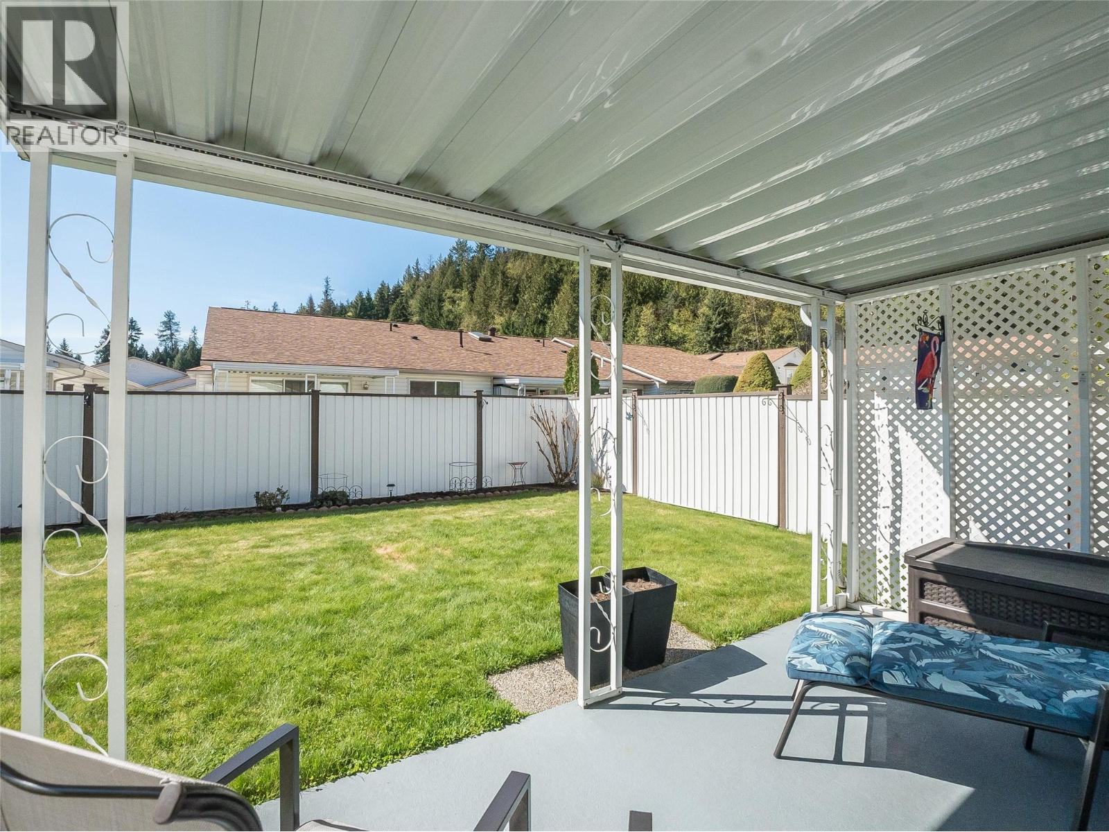 #30 2210 Columbia Avenue - 37