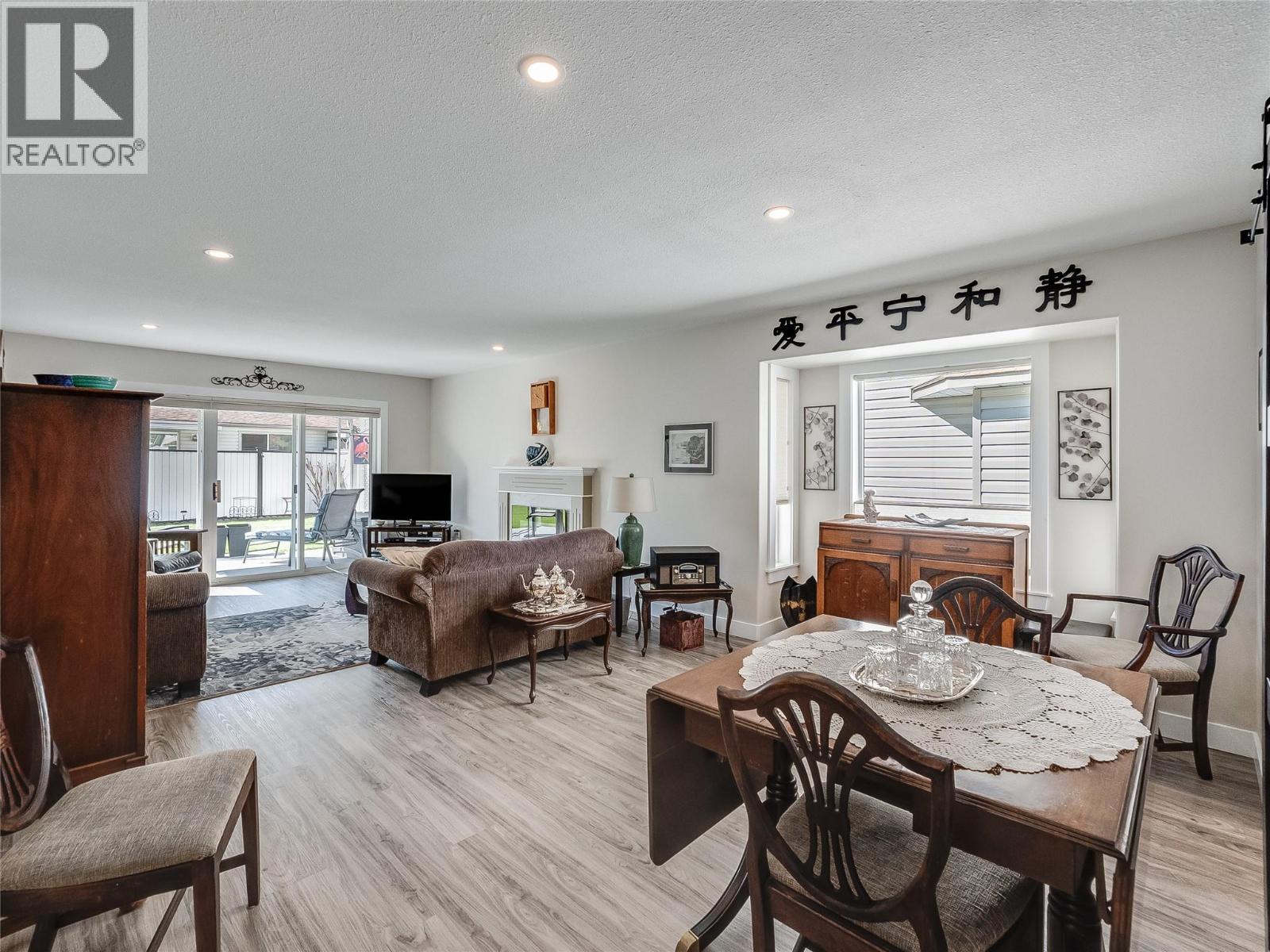 #30 2210 Columbia Avenue - 7