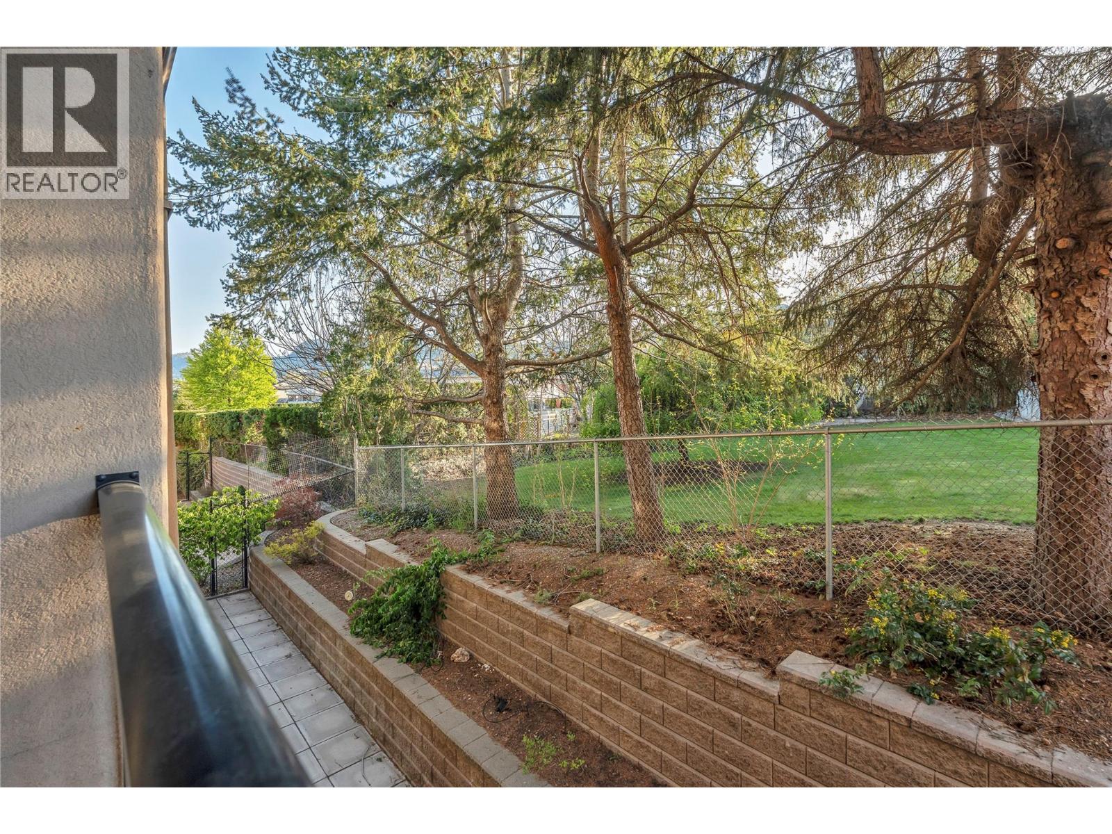 202 9307 62nd Avenue, Osoyoos