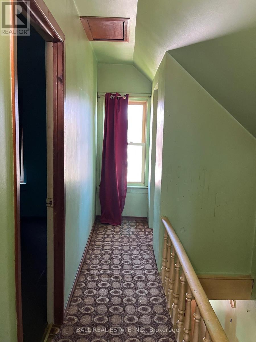 72 BOOTH STREET S — photo 11