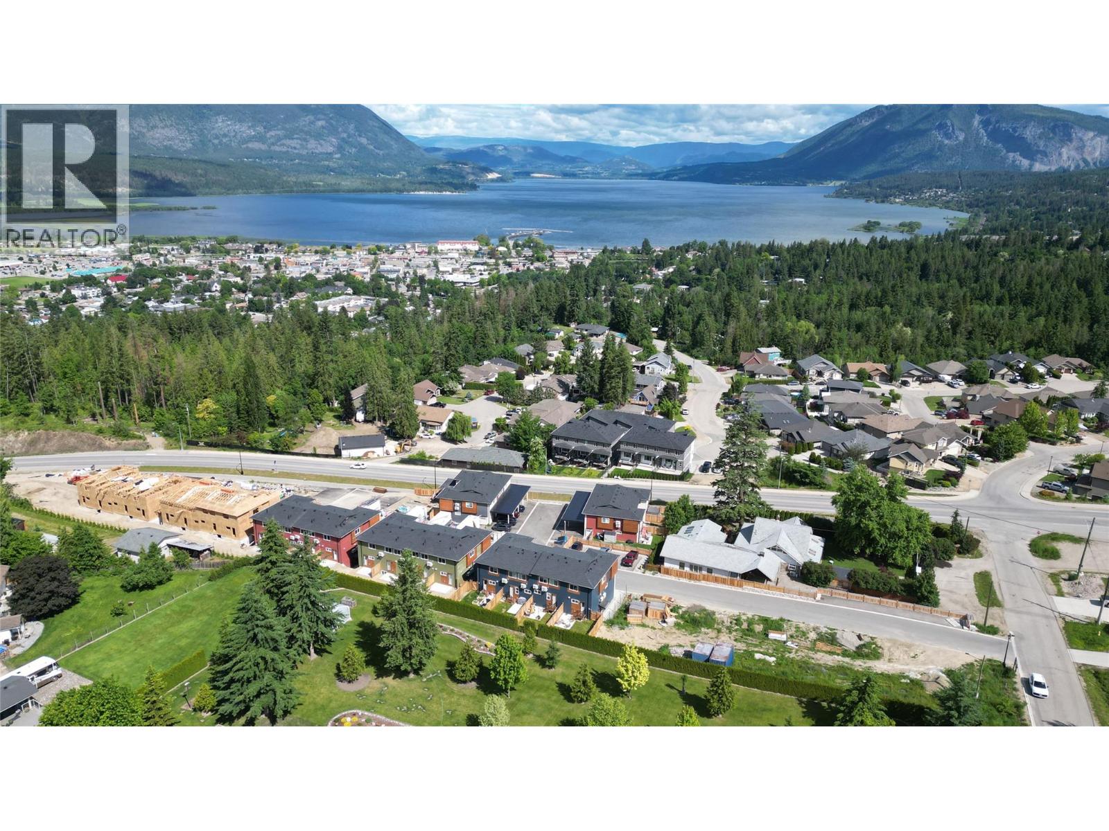 32 981 12 Street Southeast, Salmon Arm