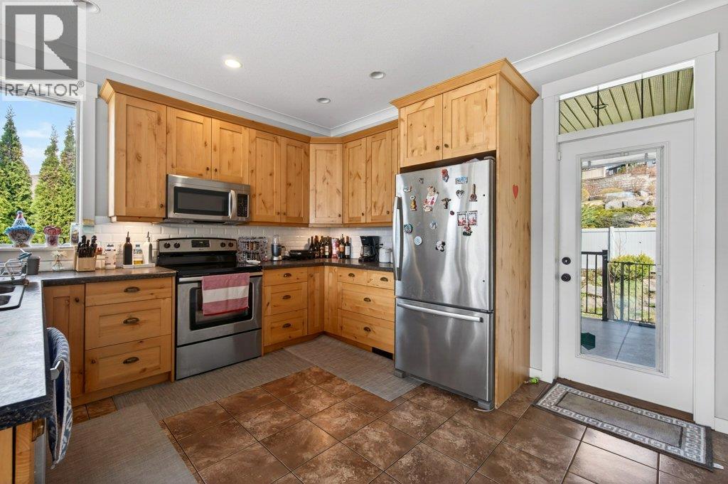  840 12 Street Southeast, Salmon Arm