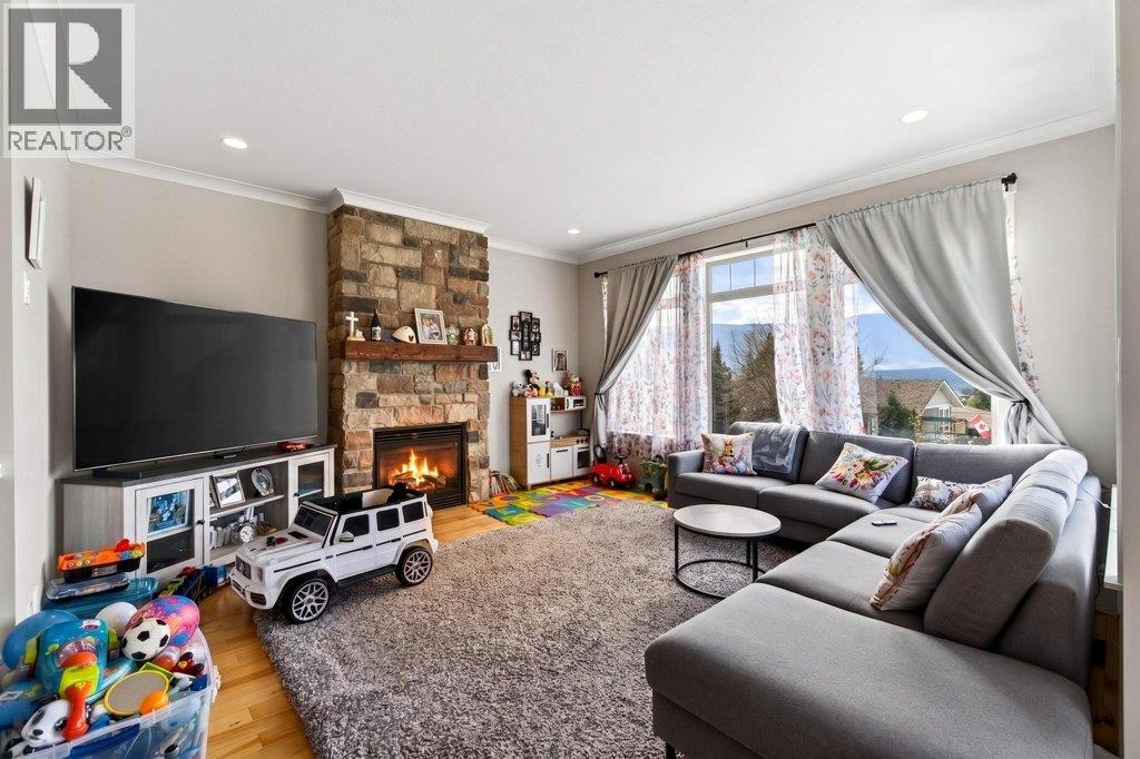  840 12 Street Southeast, Salmon Arm