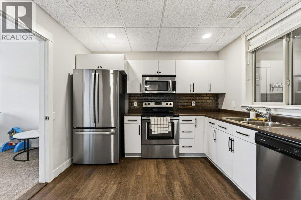  840 12 Street Southeast, Salmon Arm