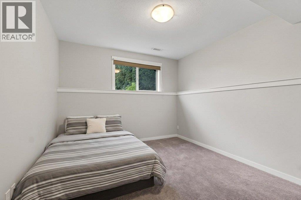  840 12 Street Southeast, Salmon Arm