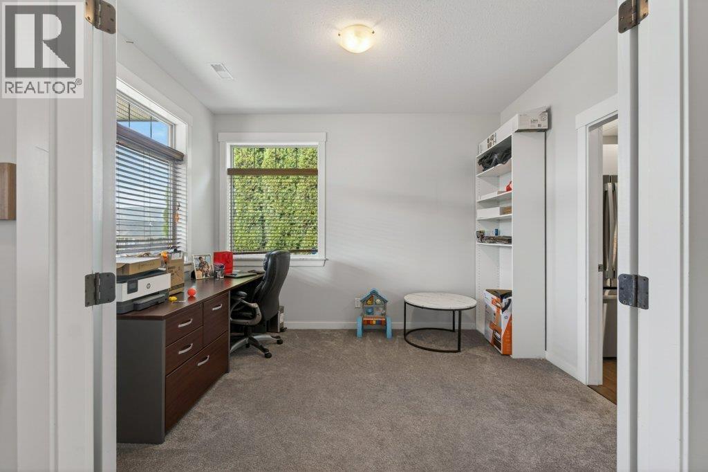  840 12 Street Southeast, Salmon Arm