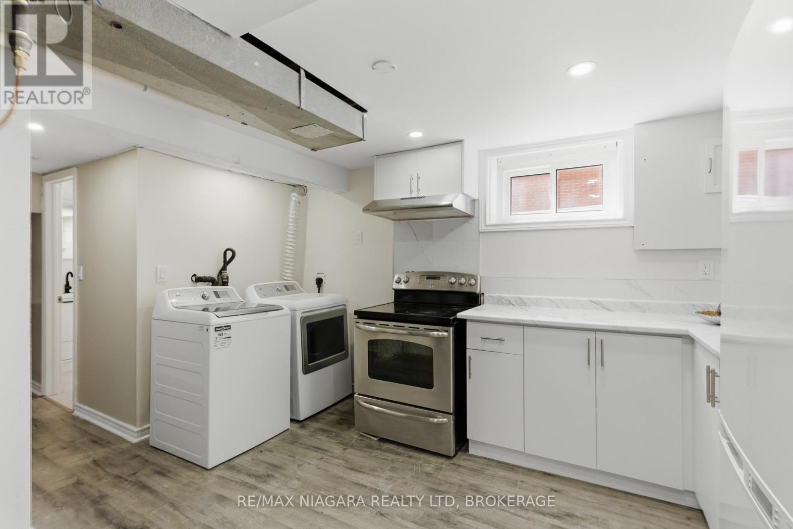 5654 DRUMMOND ROAD - 27