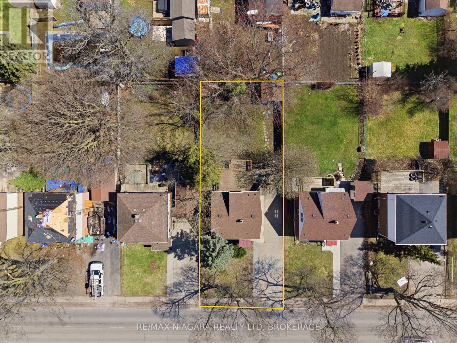 5654 DRUMMOND ROAD - 34