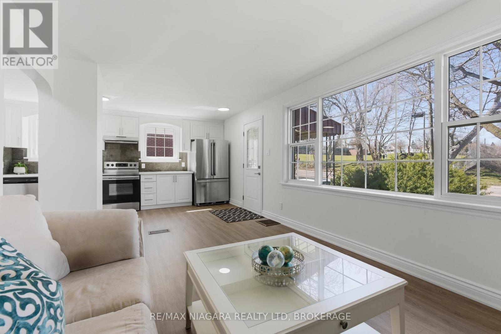 5654 DRUMMOND ROAD - 5