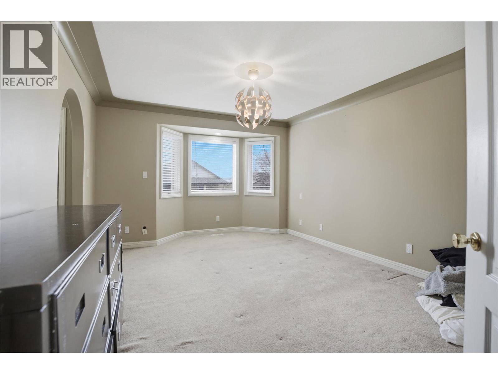 832 Regent Crescent - 28