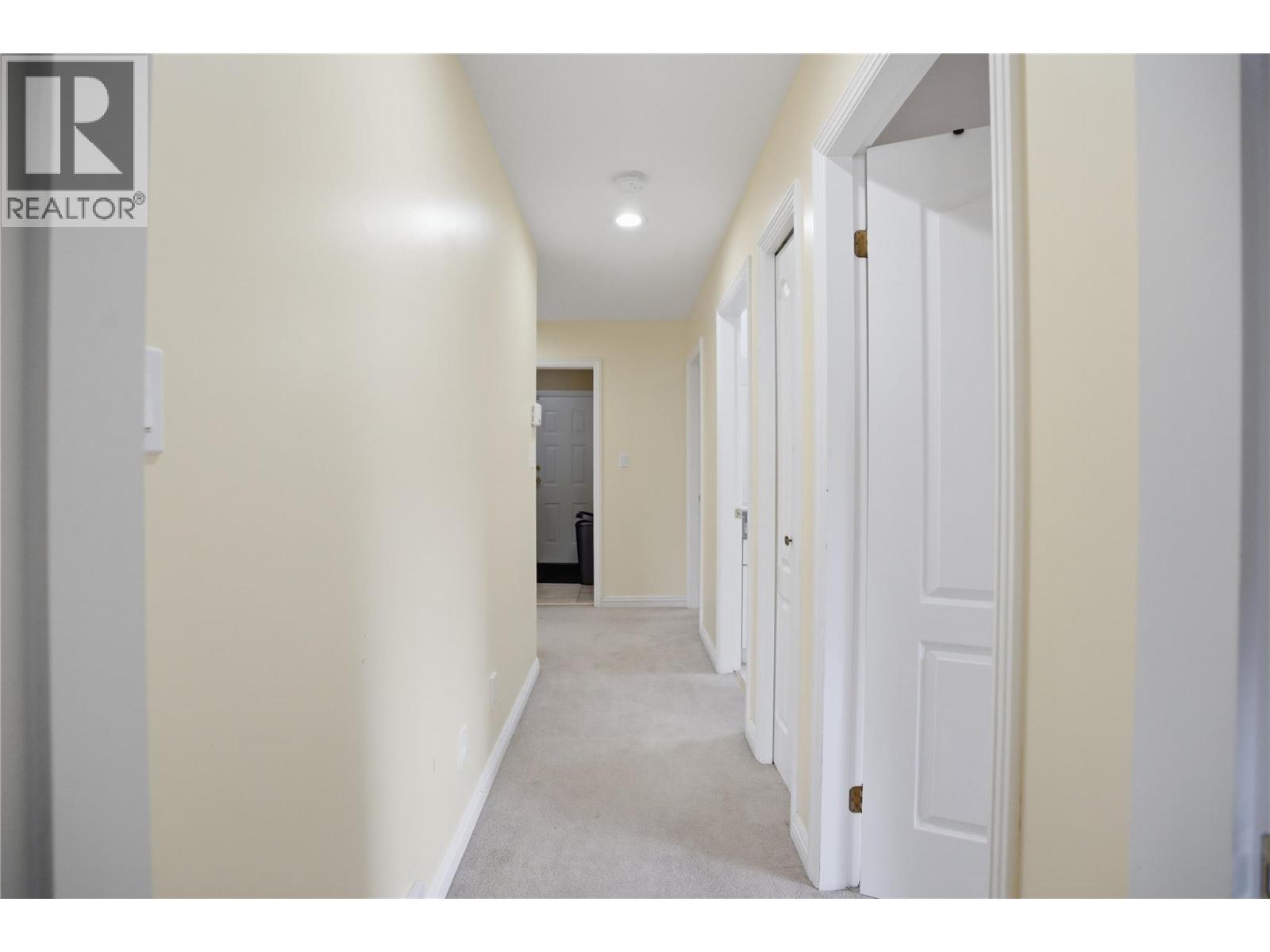 832 Regent Crescent - 36