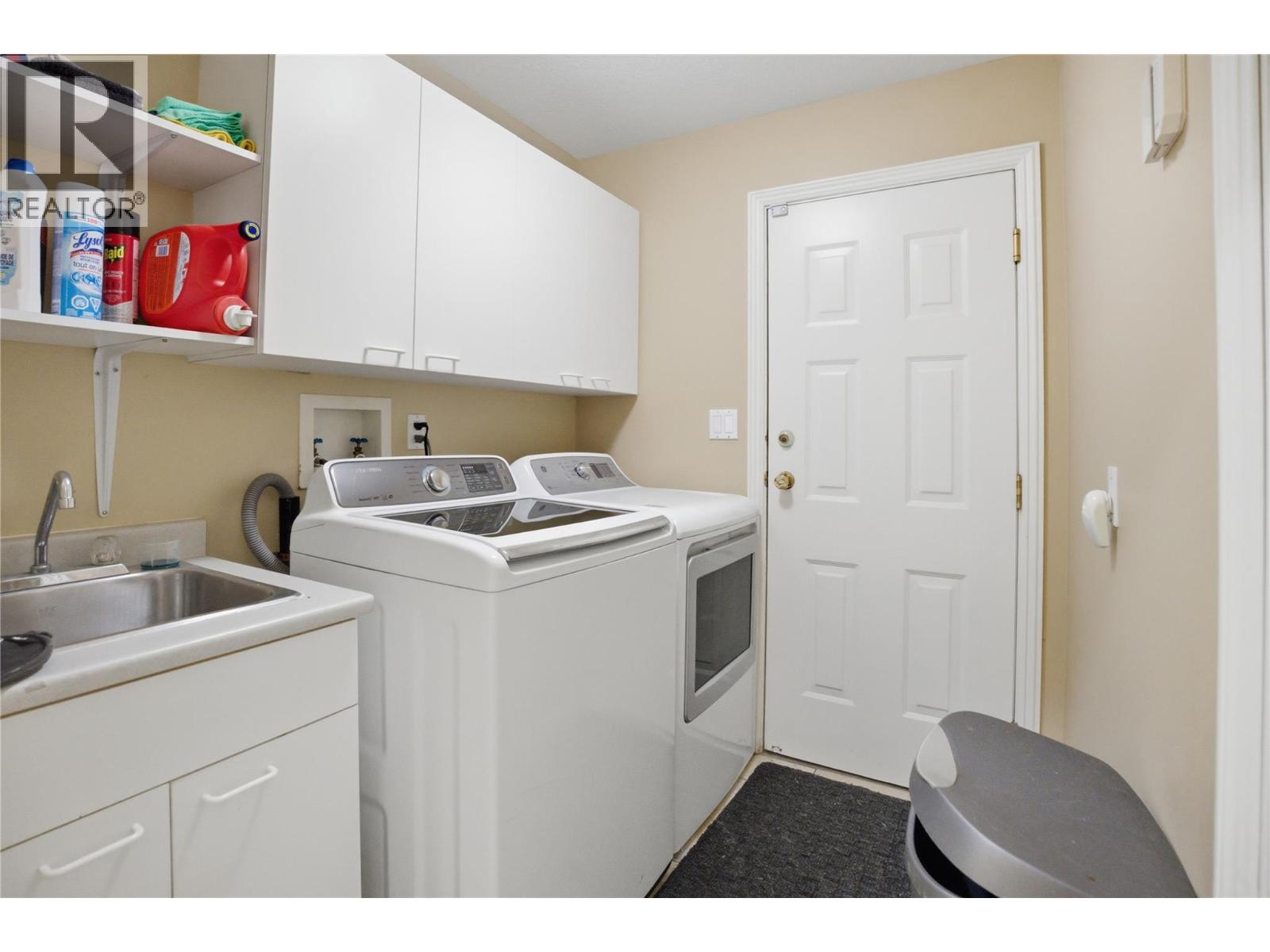 832 Regent Crescent - 49