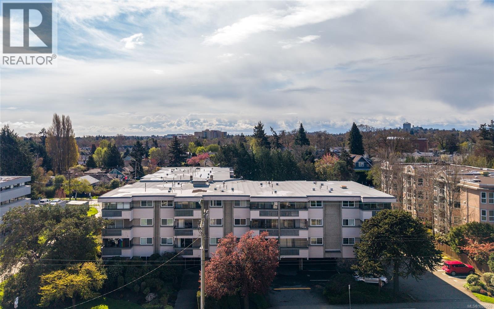 401 1525 Hillside Avenue, Victoria