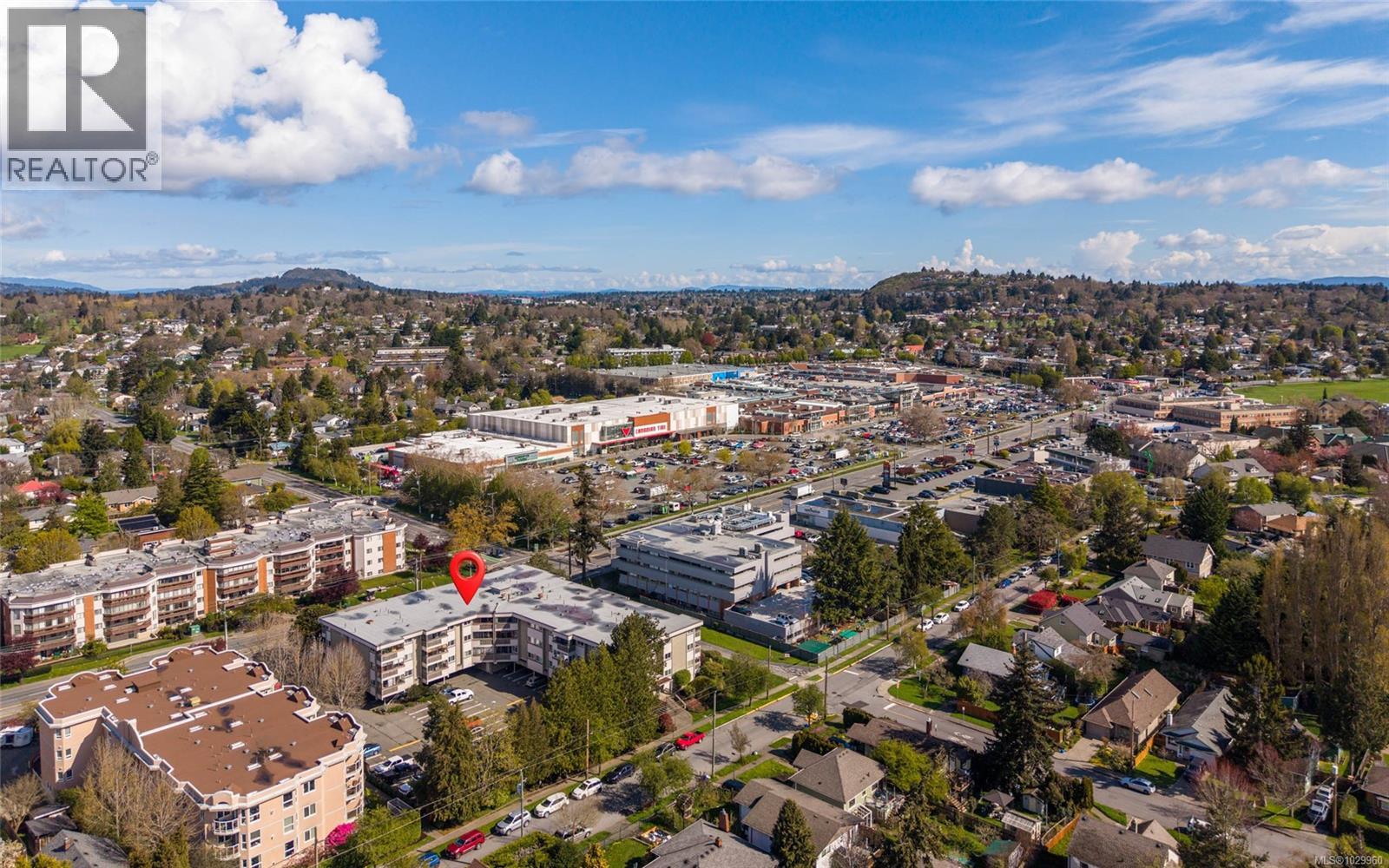 401 1525 Hillside Avenue, Victoria