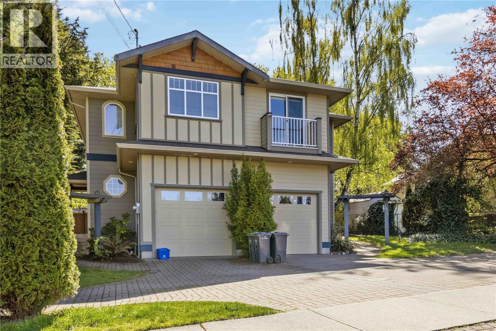  1089 Colville Road, Esquimalt