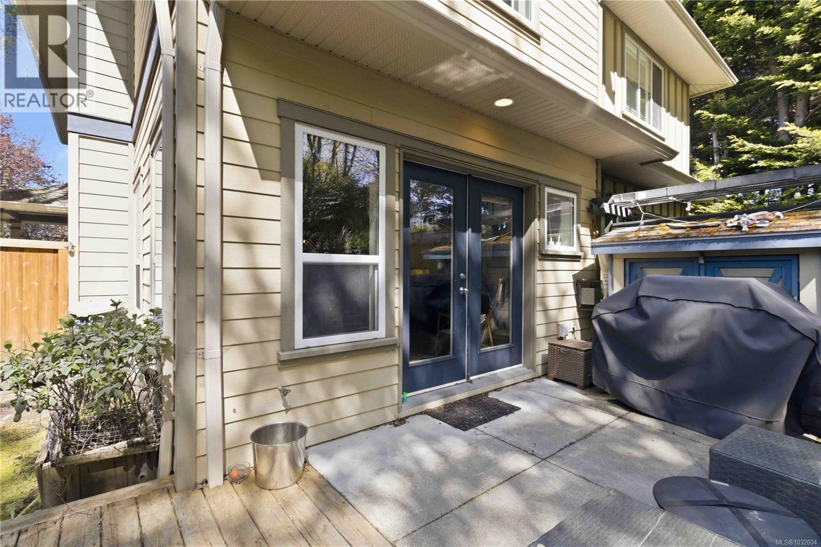  1089 Colville Road, Esquimalt