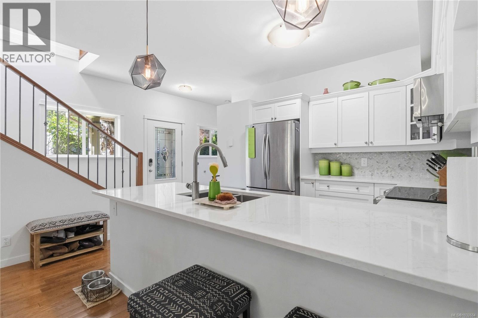  1089 Colville Road, Esquimalt