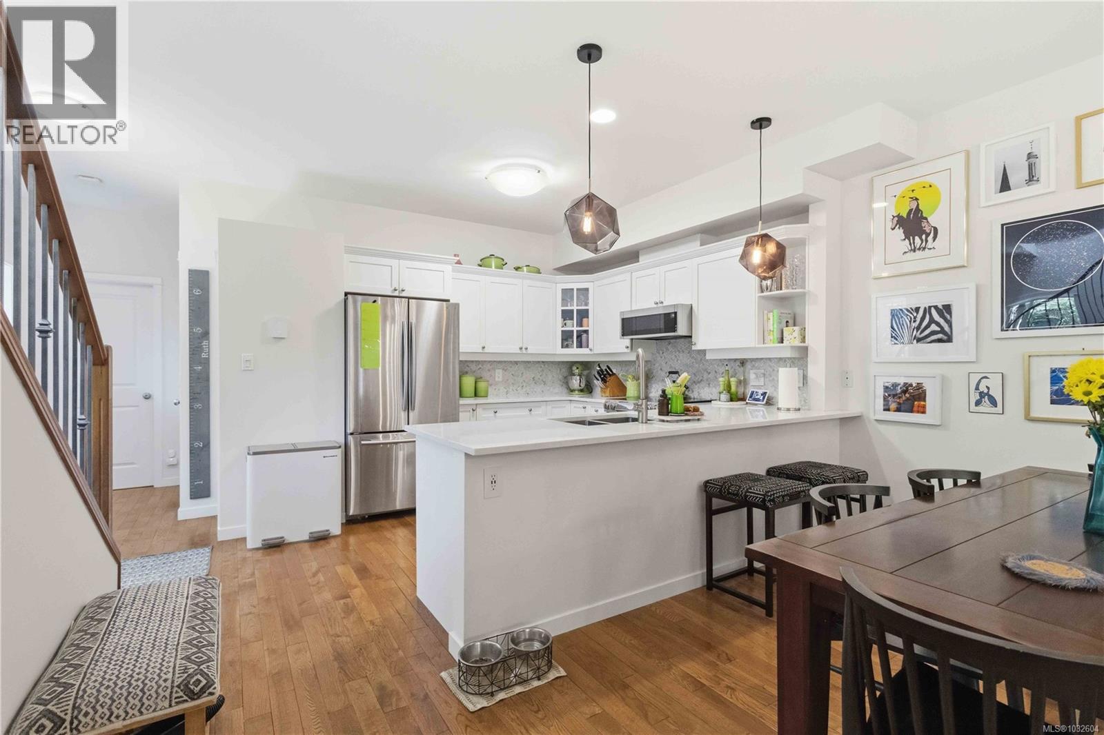  1089 Colville Road, Esquimalt