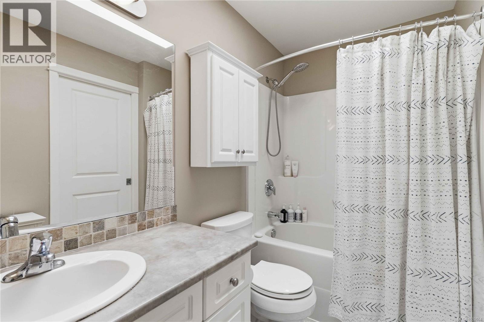  1089 Colville Road, Esquimalt