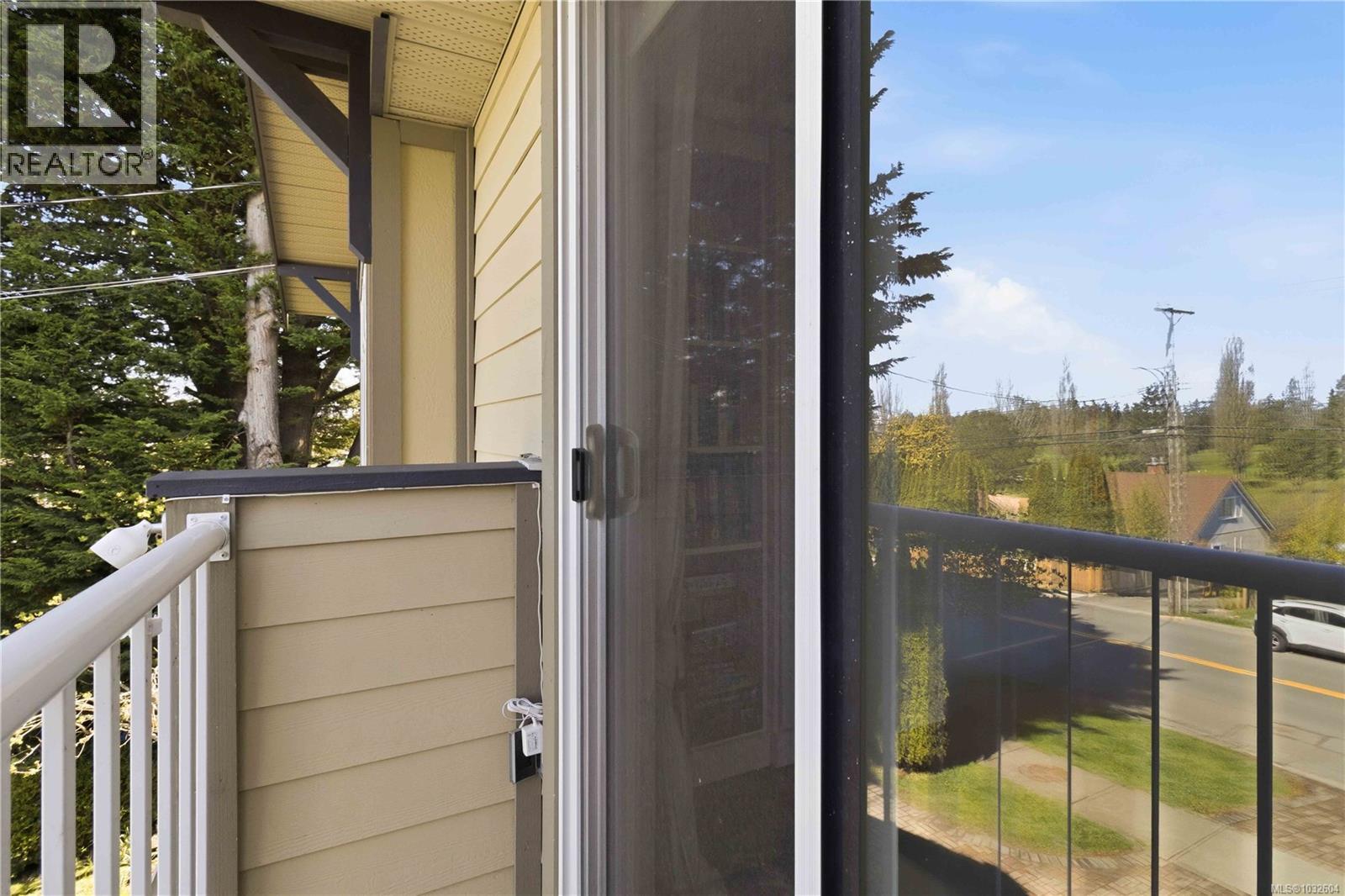  1089 Colville Road, Esquimalt