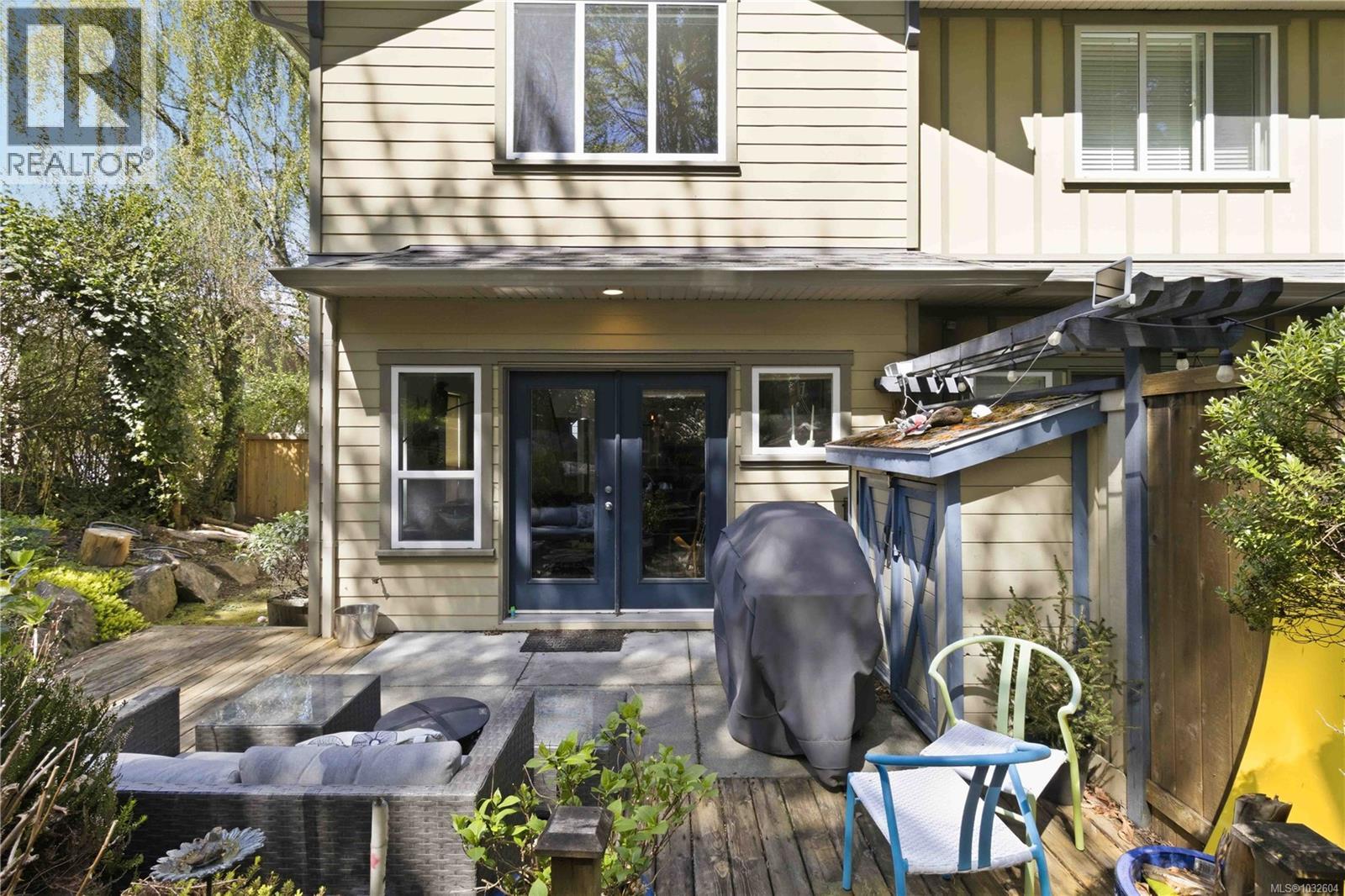  1089 Colville Road, Esquimalt