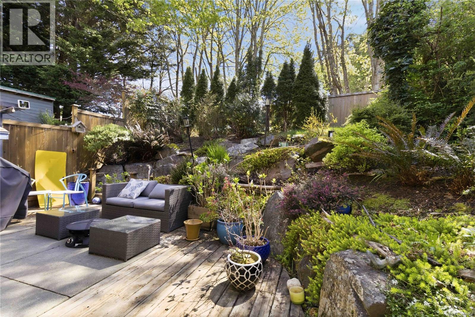  1089 Colville Road, Esquimalt