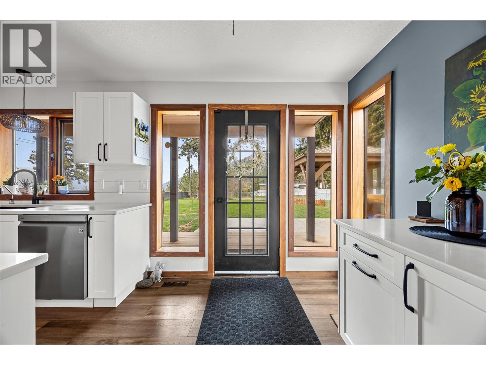 5305 Bradbury Street, Peachland