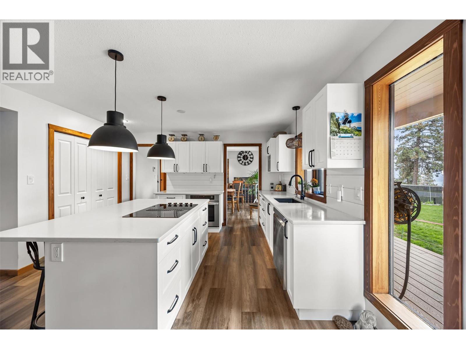 5305 Bradbury Street, Peachland