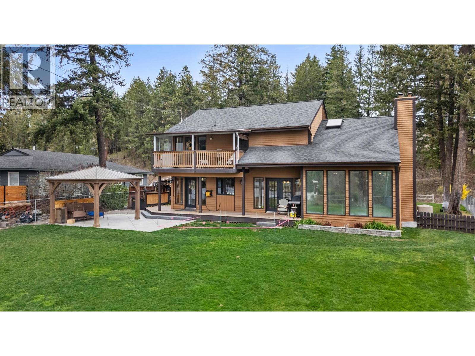 5305 Bradbury Street, Peachland
