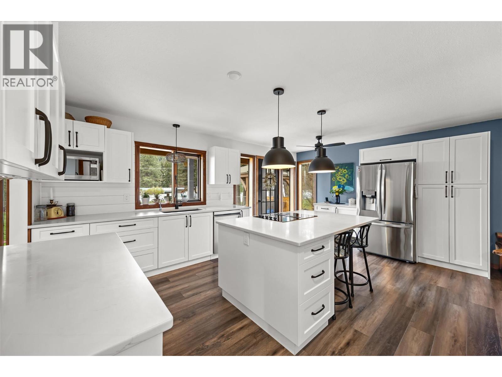 5305 Bradbury Street, Peachland