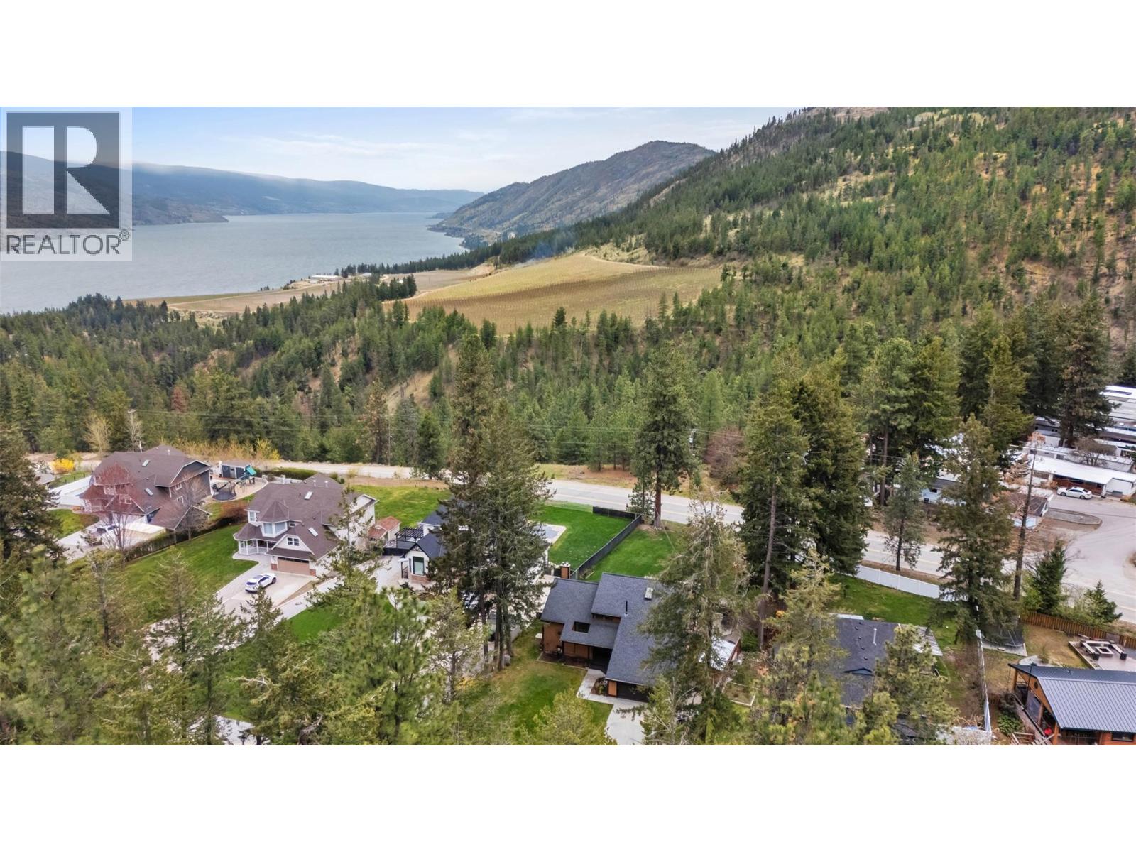 5305 Bradbury Street, Peachland