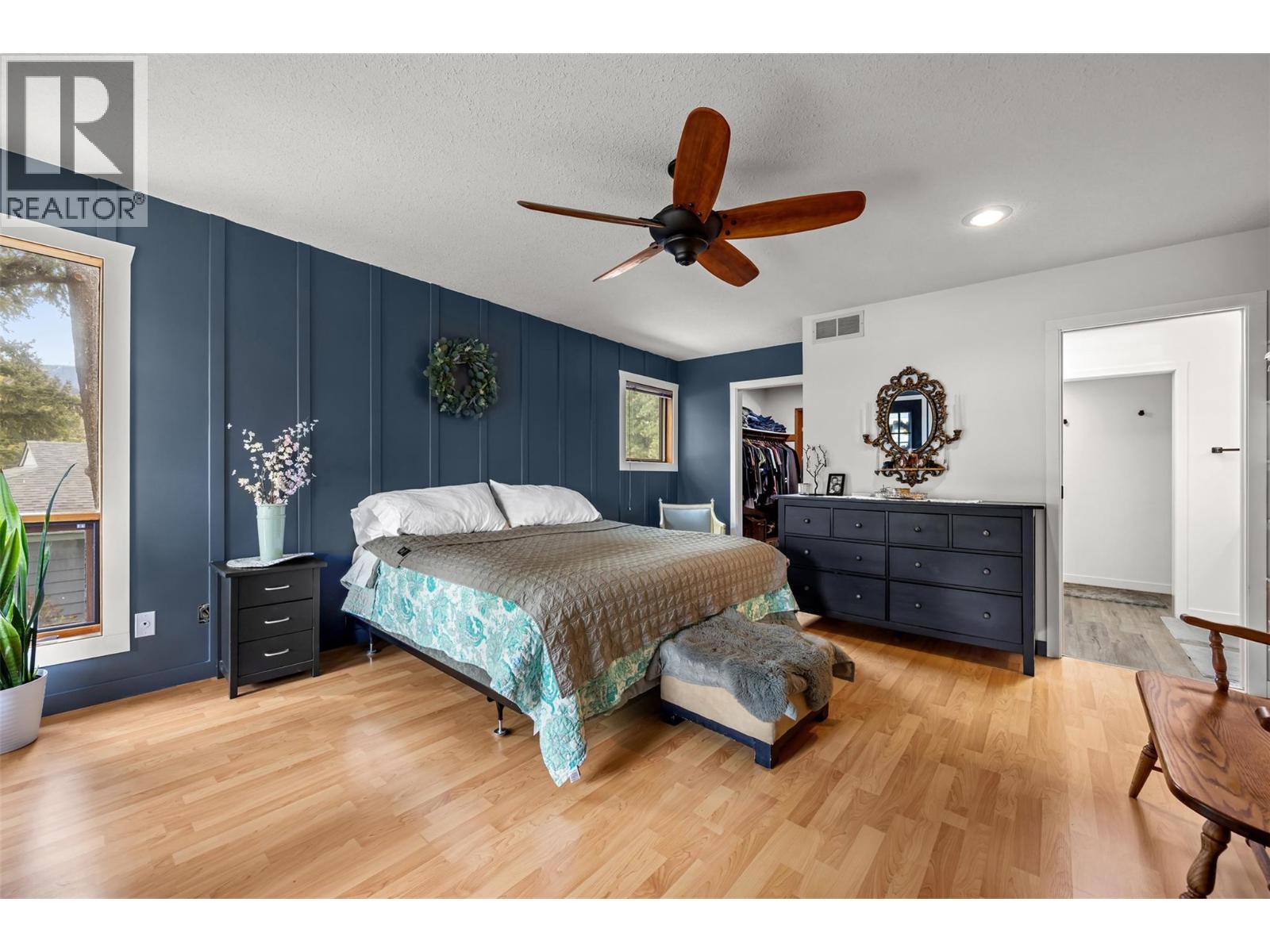 5305 Bradbury Street, Peachland