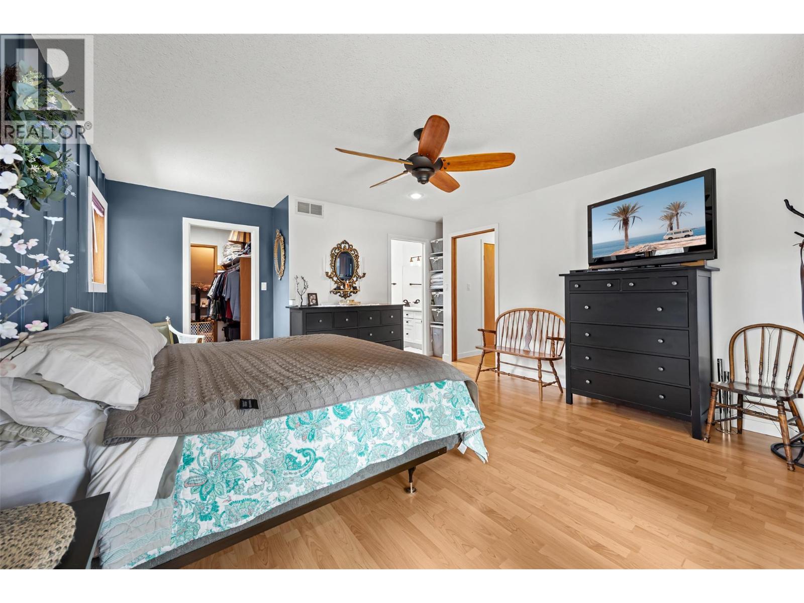 5305 Bradbury Street, Peachland