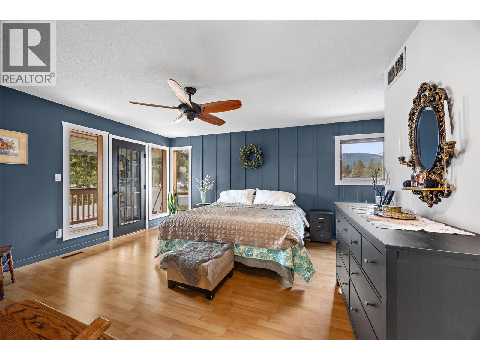 5305 Bradbury Street, Peachland