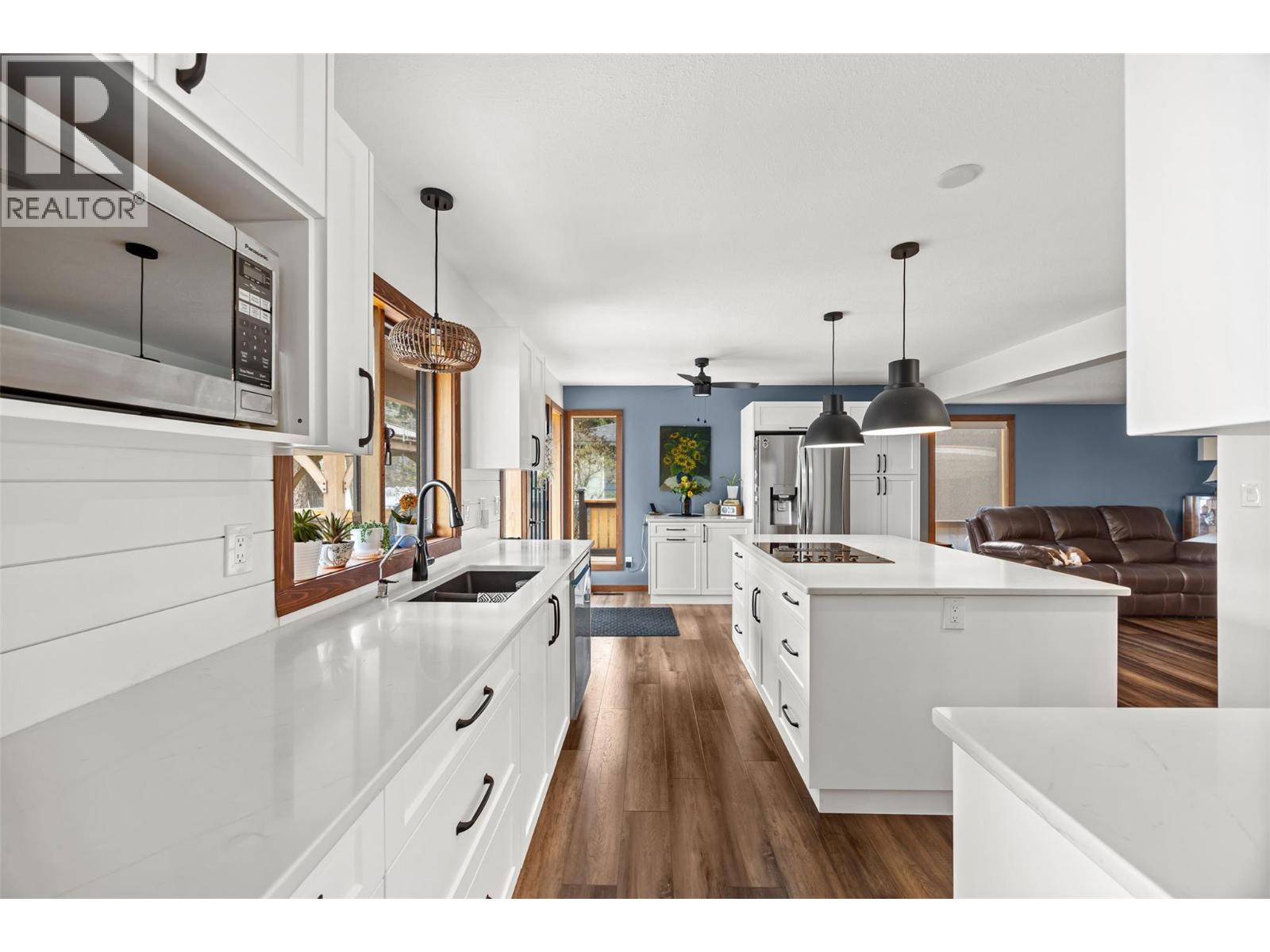 5305 Bradbury Street, Peachland