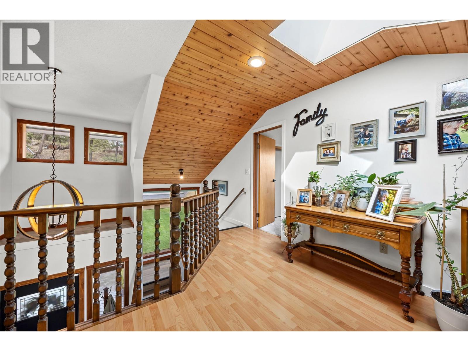 5305 Bradbury Street, Peachland