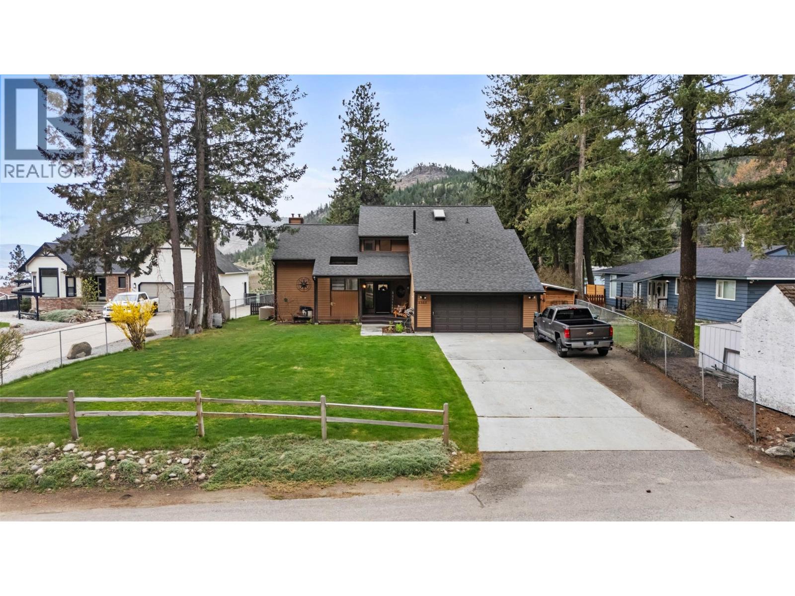 5305 Bradbury Street, Peachland