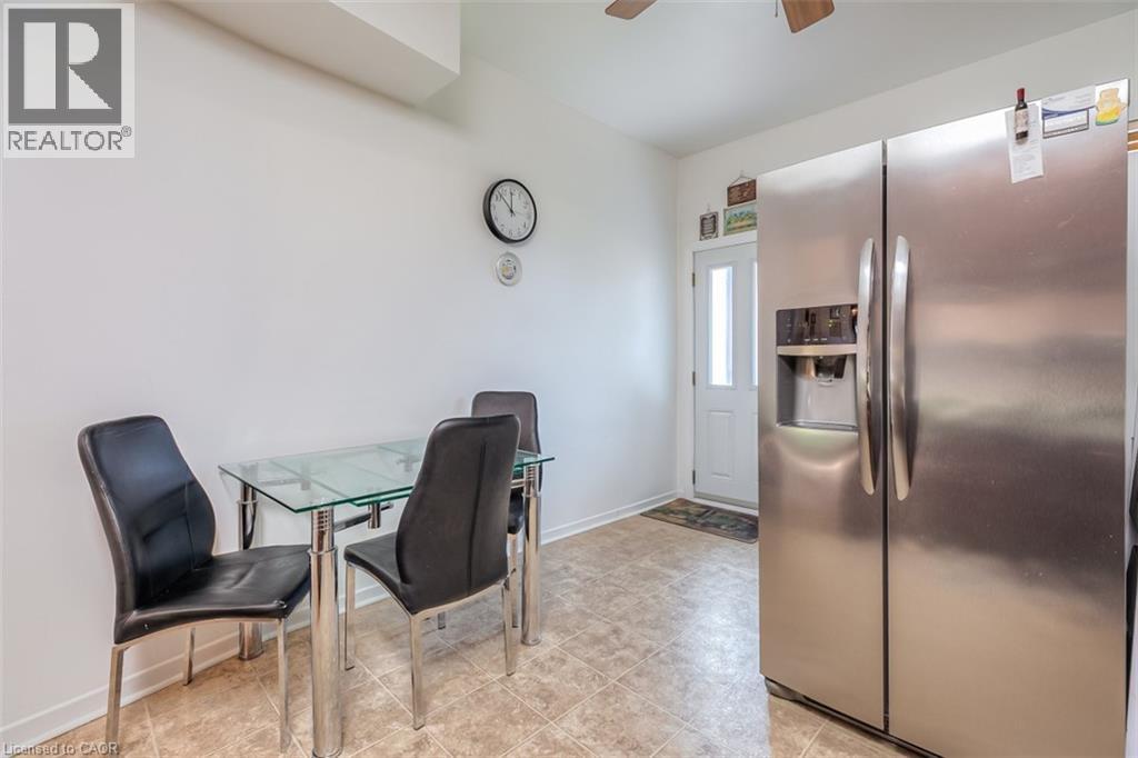 41 SPRINGHURST Avenue - 11