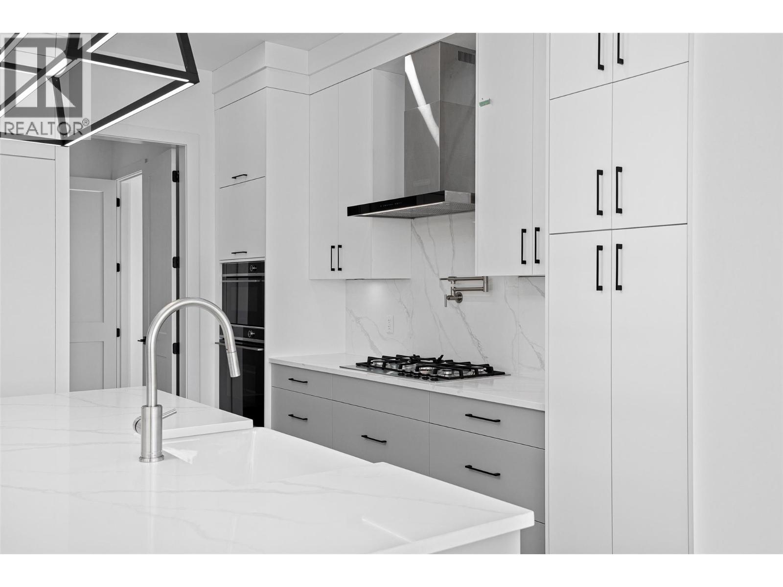 2163 Kentucky Crescent, Kelowna