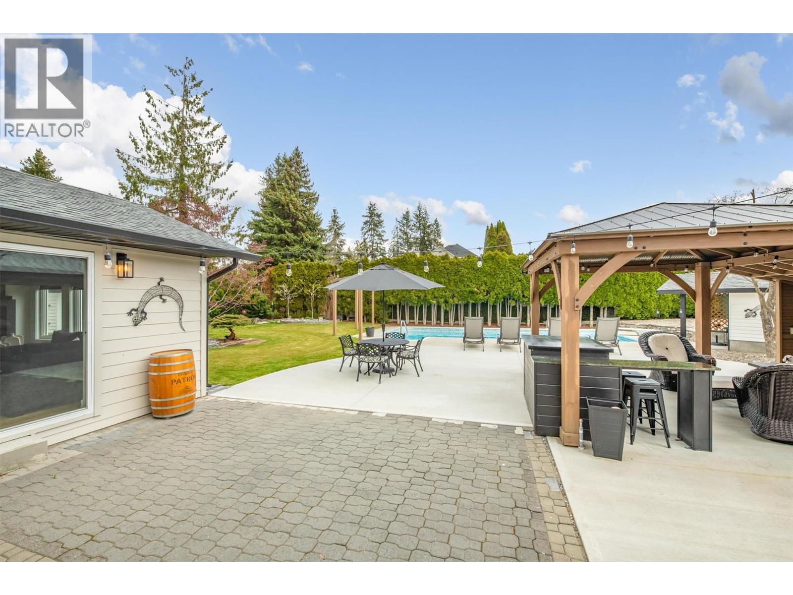 664 Berk Court, Kelowna