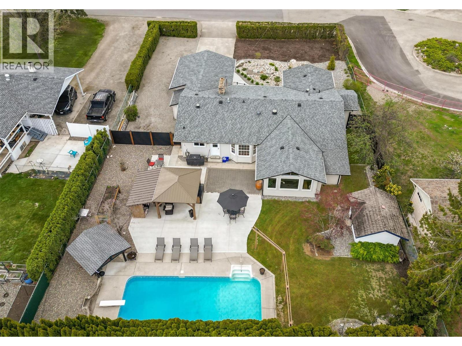 664 Berk Court, Kelowna